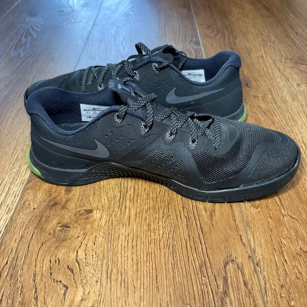 Nike‎ Metcon 2 Mens Training Shoes Black Dark Grey Volt 819899-007 Size 10.5